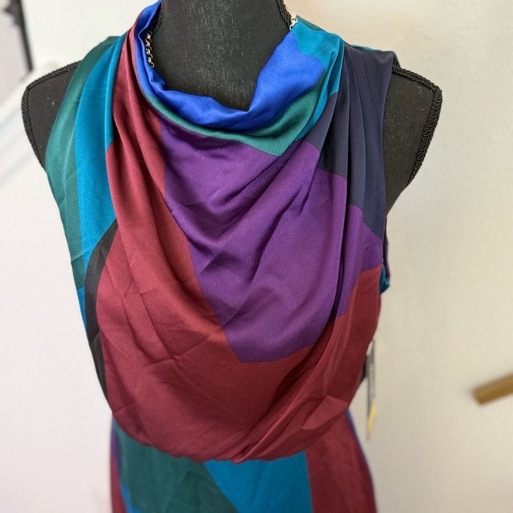 Multicolor Geometric Pattern Dress - Picture 4 of 4
